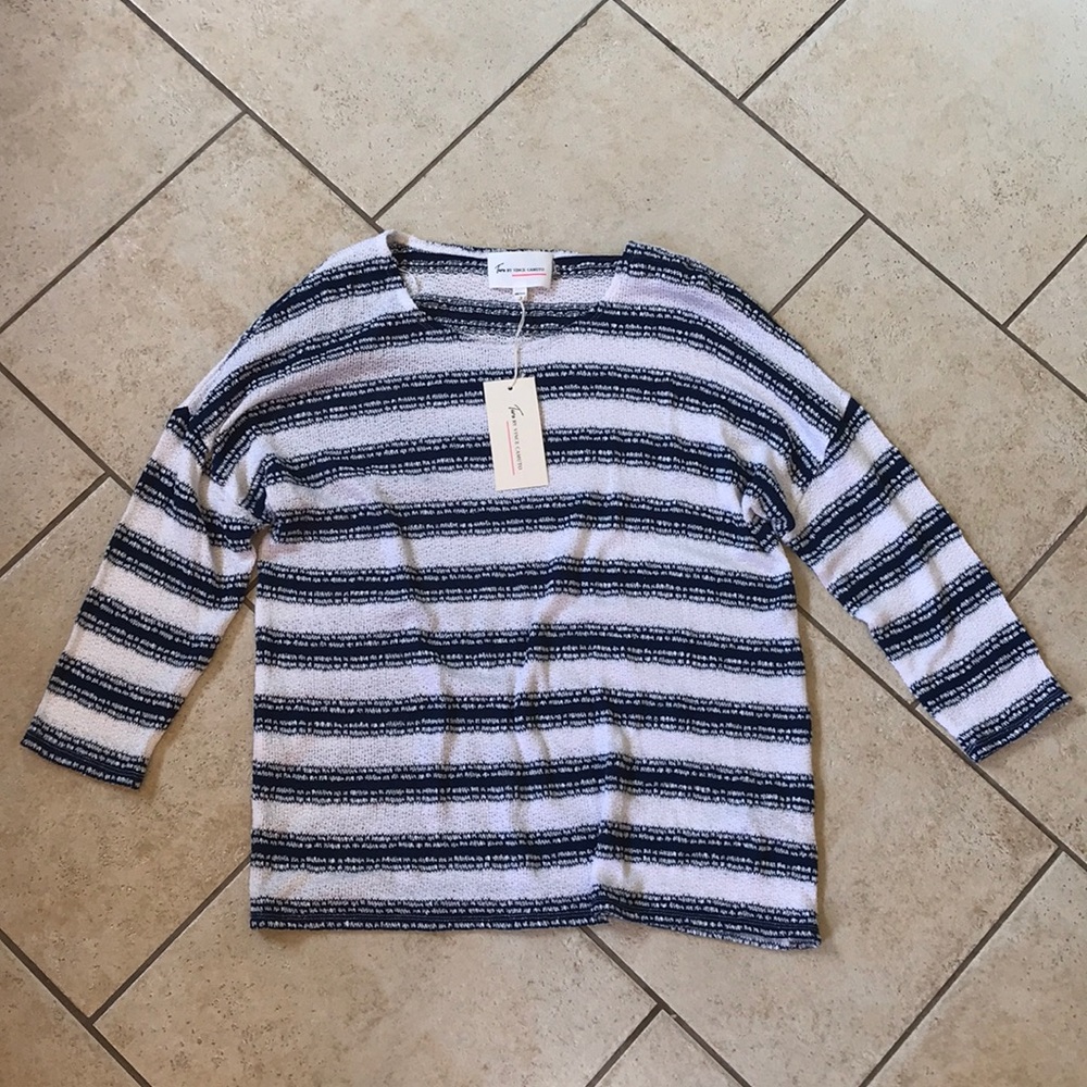 Vince Camuto Top